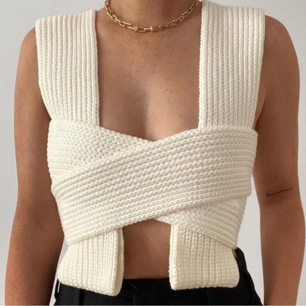 Simonett Nanu Wrap Top